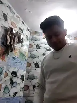 Snapshot of sailord chatting on 12/21/24, 09:15 sailord online show from 12/21/24, 09:15