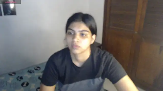 Snapshot of Pocahontas_Princess_ chatting on 10/12/25, 04:33 Pocahontas Princess online show from 10/12/25, 04:33