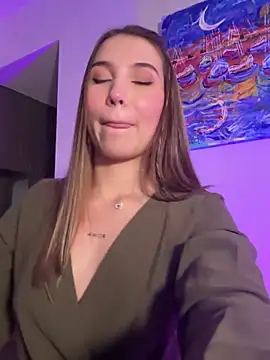 Snapshot of SophieRaily_ chatting on 02/27/25, 12:43 SophieRaily online show from 02/27/25, 12:43