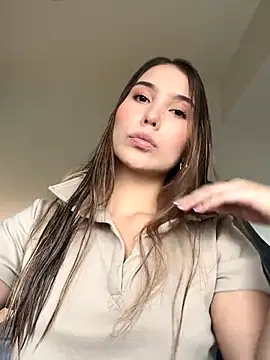 Snapshot of SophieRaily_ chatting on 09/30/25, 07:52 SophieRaily online show from 09/30/25, 07:52