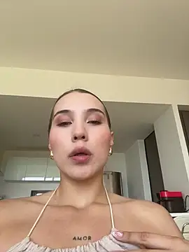 SophieRaily  online show from 10/29/25, 07:04