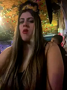 Snapshot of girl_anni chatting on 11/01/25, 03:19 girl anni online show from 11/01/25, 03:19