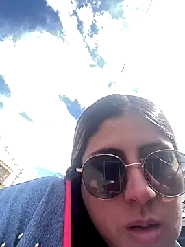 Snapshot of girl_anni chatting on 11/01/25, 03:47 girl anni online show from 11/01/25, 03:47