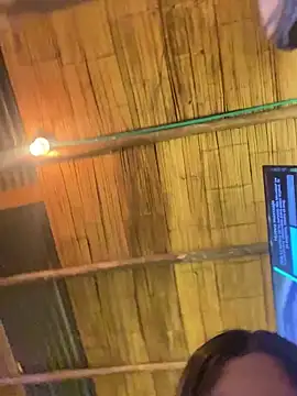 Snapshot of girl_anni chatting on 11/06/25, 05:19 girl anni online show from 11/06/25, 05:19