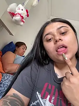alissonfernandez  online show from 01/09/25, 06:15