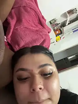 alissonfernandez  online show from 01/12/25, 01:00