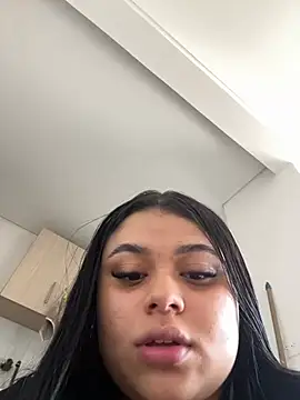 alissonfernandez  online show from 01/15/25, 07:12