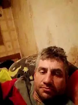 Snapshot of Gotowy40 chatting on 12/19/24, 01:07 Gotowy40 online show from 12/19/24, 01:07