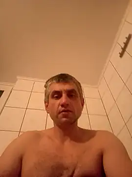 Snapshot of Gotowy40 chatting on 10/26/25, 01:11 Gotowy40 online show from 10/26/25, 01:11