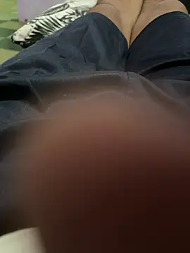 Desiboy   21 online show from 12/18/24, 04:49