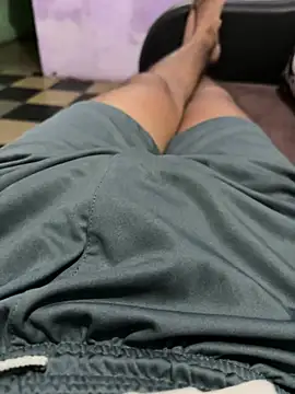 Desiboy   21 online show from 03/03/25, 05:18