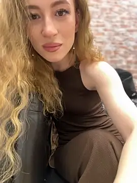  AngelMoon  online show from 10/25/25, 03:47