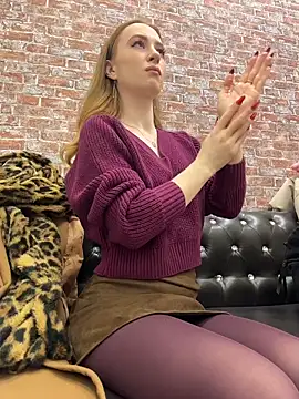  AngelMoon  online show from 11/18/25, 04:06