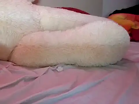 Snapshot of kila_lo chatting on 12/04/24, 06:06 kila lo online show from 12/04/24, 06:06