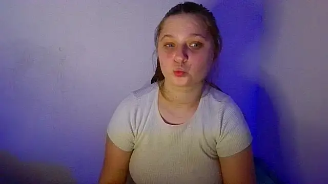 Snapshot of kila_lo chatting on 01/31/25, 11:45 kila lo online show from 01/31/25, 11:45