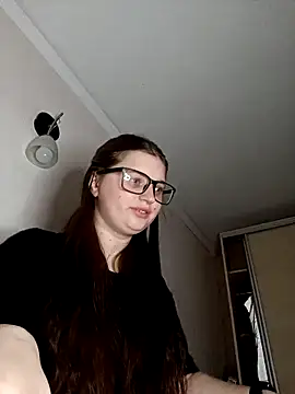 Snapshot of kila_lo chatting on 02/15/25, 03:39 kila lo online show from 02/15/25, 03:39