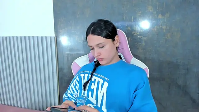 lana boomer online show from 10/19/25, 07:58