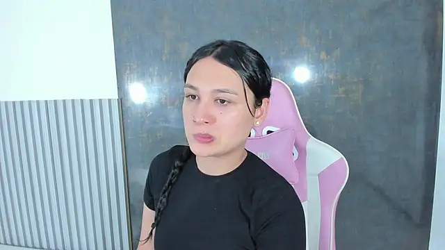 lana boomer online show from 10/31/25, 08:10