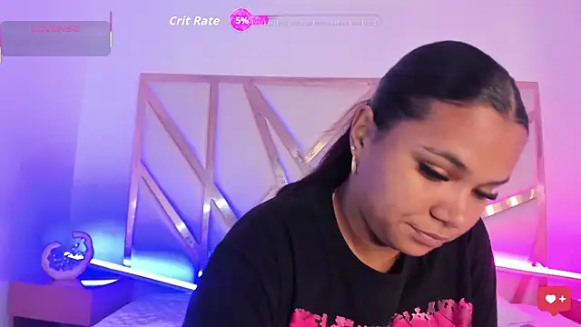 Snapshot of Carolina_Evanss chatting on 10/18/25, 11:44 Carolina Evanss online show from 10/18/25, 11:44