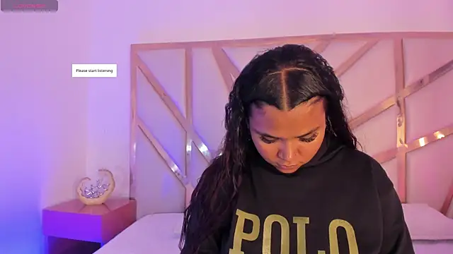 Snapshot of Carolina_Evanss chatting on 11/12/25, 11:43 Carolina Evanss online show from 11/12/25, 11:43