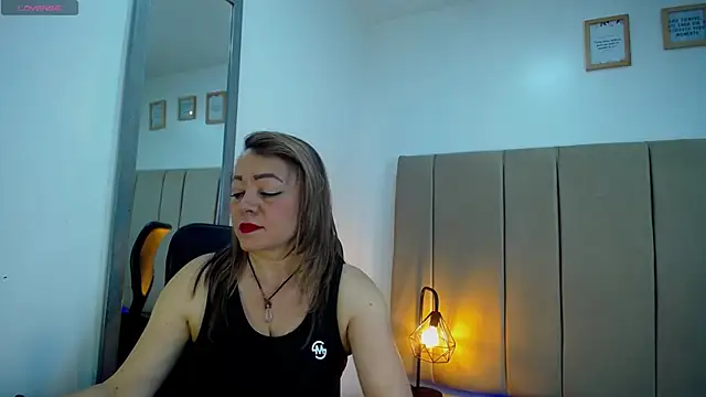 Snapshot of Lupiita223 chatting on 03/01/25, 01:07 Lupiita223 online show from 03/01/25, 01:07