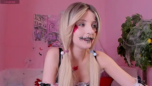 Katty Lights online show from 10/31/25, 11:33