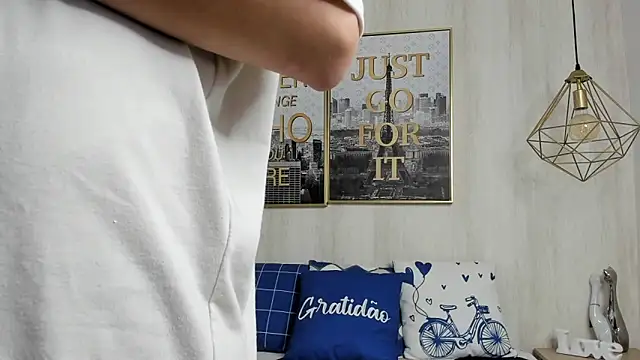 Theia moon online show from 12/10/24, 12:38