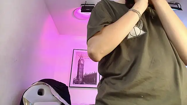 Theia moon online show from 12/28/24, 12:35