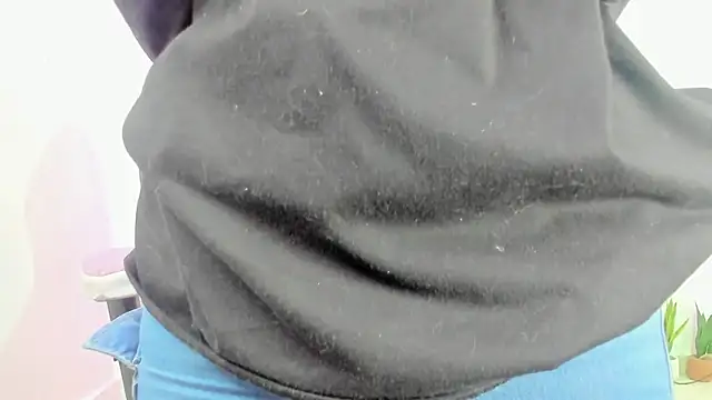 Theia moon online show from 03/04/25, 12:33