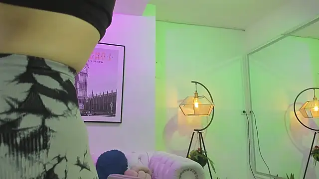 Theia moon online show from 03/11/25, 12:50