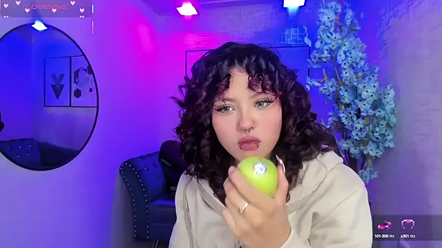 Theia moon online show from 09/17/25, 01:02