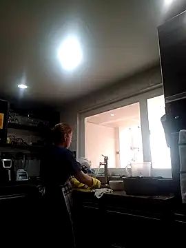 Snapshot of MARYQUANT chatting on 10/01/25, 06:14 MARYQUANT online show from 10/01/25, 06:14