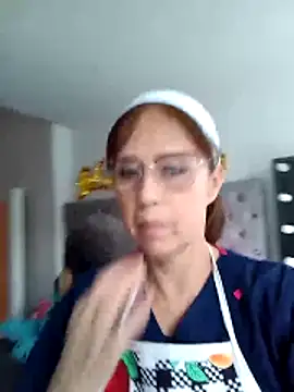 Snapshot of MARYQUANT chatting on 11/06/25, 05:14 MARYQUANT online show from 11/06/25, 05:14