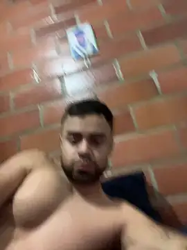 Snapshot of dickhorny_69 chatting on 12/11/24, 04:39 dickhorny 69 online show from 12/11/24, 04:39