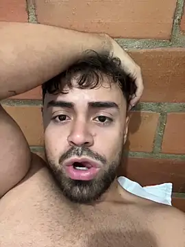 Snapshot of dickhorny_69 chatting on 11/20/25, 05:40 dickhorny 69 online show from 11/20/25, 05:40