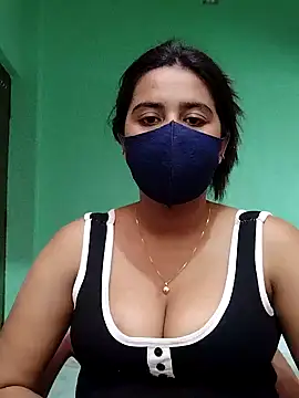 Snapshot of lovely-tanu chatting on 12/08/24, 07:37 lovely-tanu online show from 12/08/24, 07:37