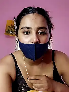 Snapshot of lovely-tanu chatting on 03/08/25, 10:32 lovely-tanu online show from 03/08/25, 10:32