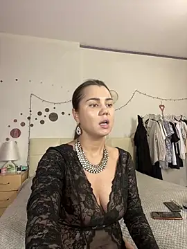 MiraMiss online show from 02/06/25, 04:42