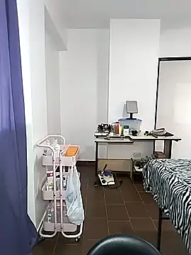 Snapshot of Alison_fitness chatting on 10/05/25, 03:10 Alison fitness online show from 10/05/25, 03:10