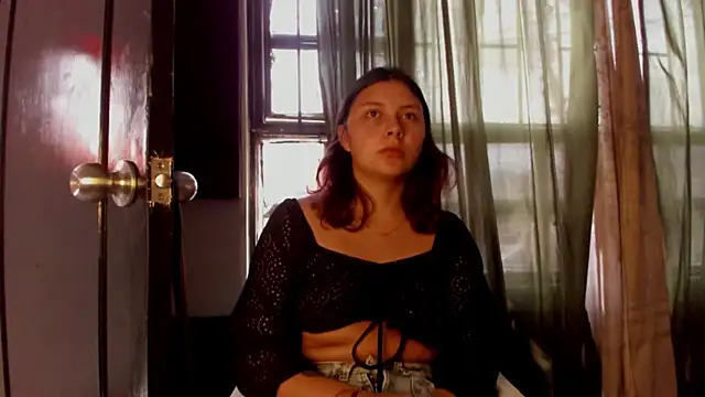 Noellesable online show from 11/19/25, 05:13