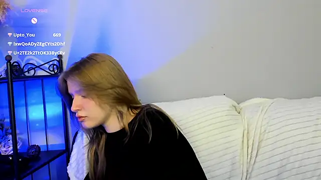 Snapshot of EvaStevs chatting on 01/06/25, 04:15 EvaStevs online show from 01/06/25, 04:15