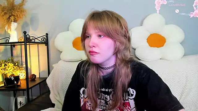 Snapshot of EvaStevs chatting on 02/16/25, 08:22 EvaStevs online show from 02/16/25, 08:22