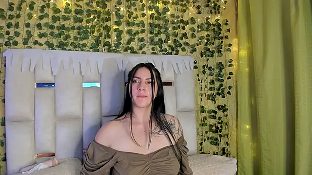 jenifer  power10 online show from 12/15/24, 06:15