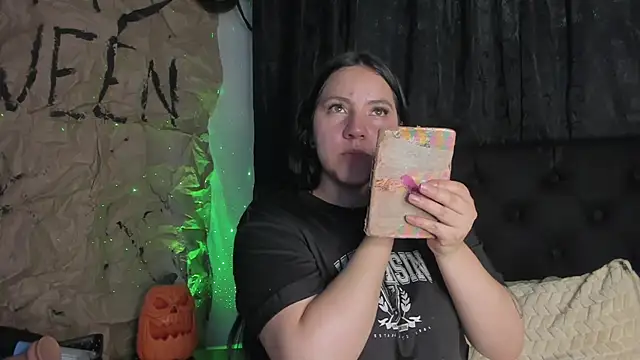 jenifer  power10 online show from 10/29/25, 09:38