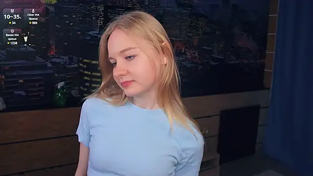 Snapshot of OdelinaFicken chatting on 02/22/25, 07:34 OdelinaFicken online show from 02/22/25, 07:34