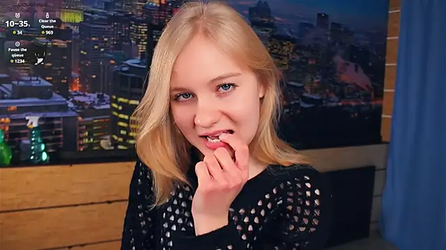 Snapshot of OdelinaFicken chatting on 03/03/25, 07:43 OdelinaFicken online show from 03/03/25, 07:43