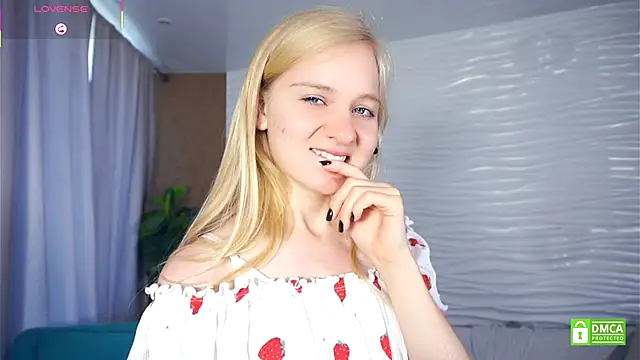 Snapshot of OdelinaFicken chatting on 09/09/25, 06:24 OdelinaFicken online show from 09/09/25, 06:24