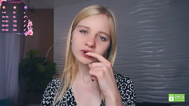 Snapshot of OdelinaFicken chatting on 10/03/25, 05:26 OdelinaFicken online show from 10/03/25, 05:26