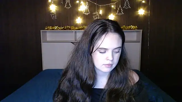 Snapshot of Karry-SEX chatting on 01/04/25, 05:05 Karry-SEX online show from 01/04/25, 05:05