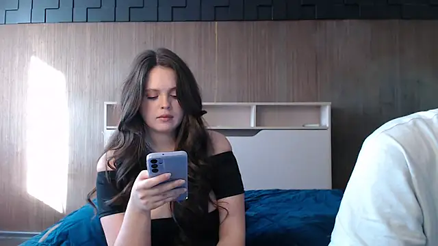 Snapshot of Karry-SEX chatting on 10/17/25, 05:54 Karry-SEX online show from 10/17/25, 05:54